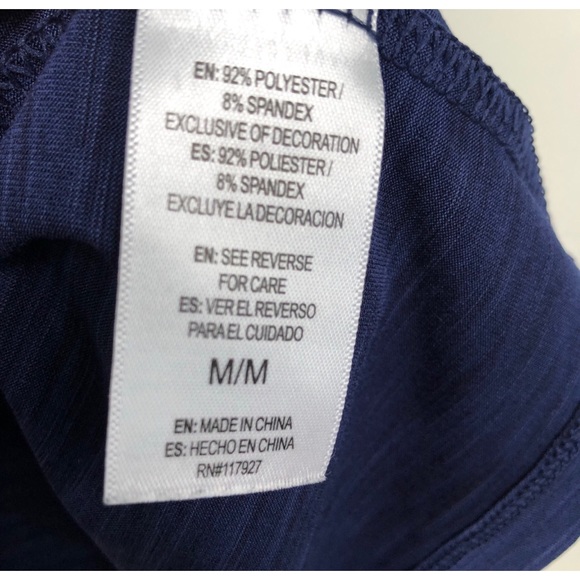 Reebok Women’s Navy Blue Workout Shirt Size Medium - Picture 5 of 5